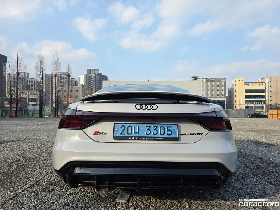 Audi e-tron GT GT 2022 — миниатюра 4
