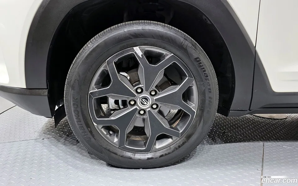 KG Mobility Torres 1.5 2WD 2022 — миниатюра 5