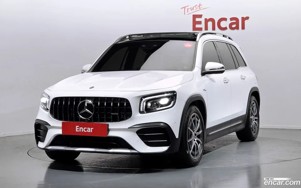 Mercedes-Benz GLB-Class AMG GLB35 4MATIC 2023 — фото 1, купить с доставкой в Москву