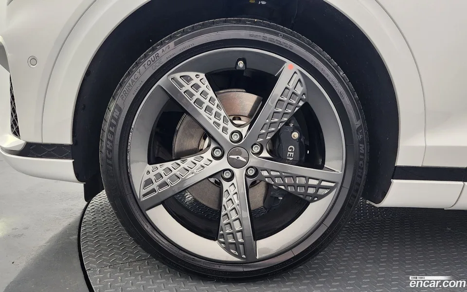 Genesis GV70 2.5T AWD 2023 — миниатюра 2