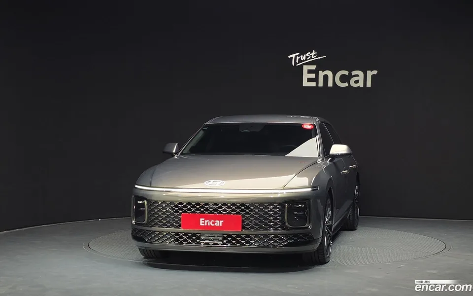 Hyundai Grandeur Hybrid 2023 — миниатюра 3