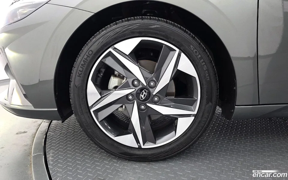Hyundai Avante 1.6 2023 — миниатюра 2