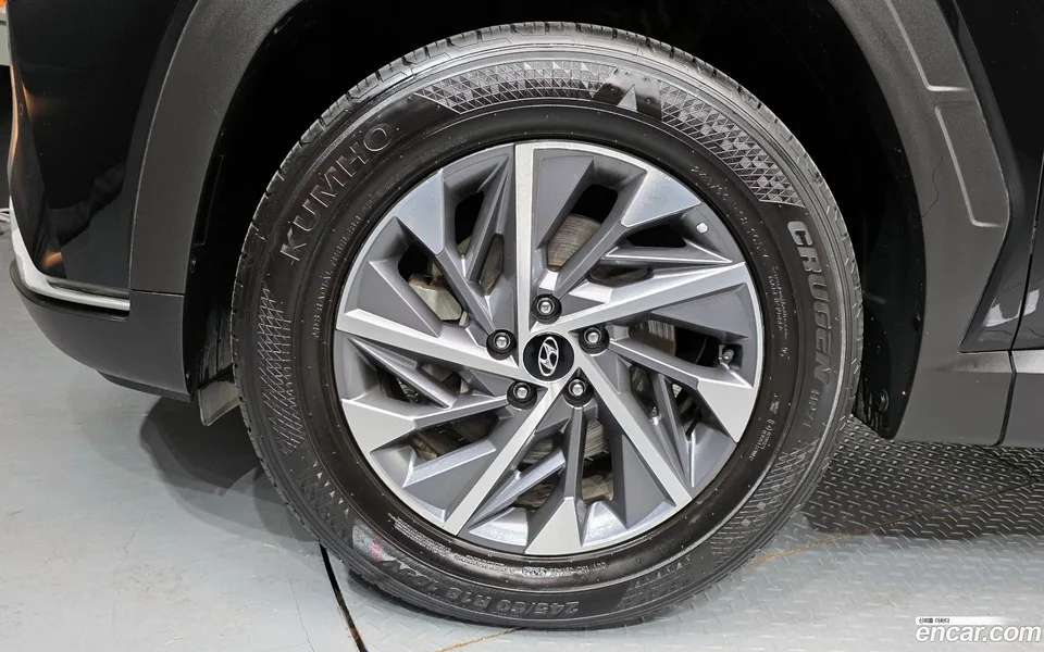 Hyundai Tucson 1.6 2WD 2023 — миниатюра 5