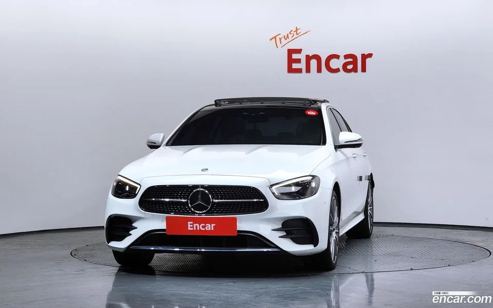 Mercedes-Benz E-Class E350 4MATIC AMG Line 2022 — миниатюра 3