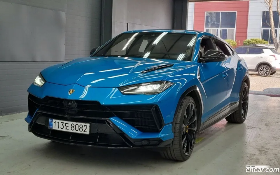 Lamborghini Urus 4.0 V8 S 2024 — фото 1, купить с доставкой в Москву