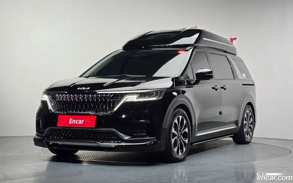 Kia Carnival 9 () 2022 — фото 1, купить с доставкой в Москву