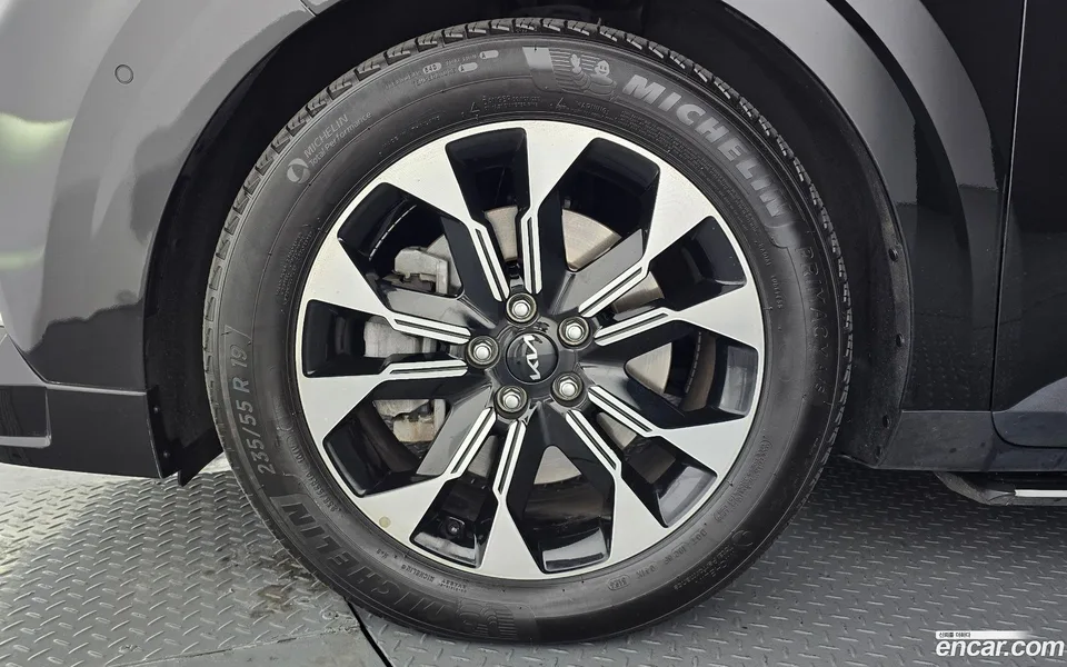 Kia Carnival 9 () 2022 — миниатюра 5