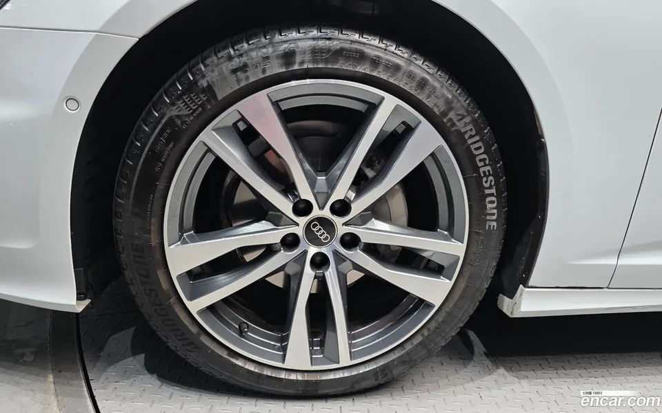 Audi A6 40 TDI 2023 — миниатюра 2