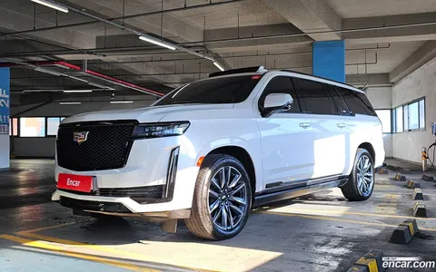 Cadillac Escalade 2023 buy in Moscow