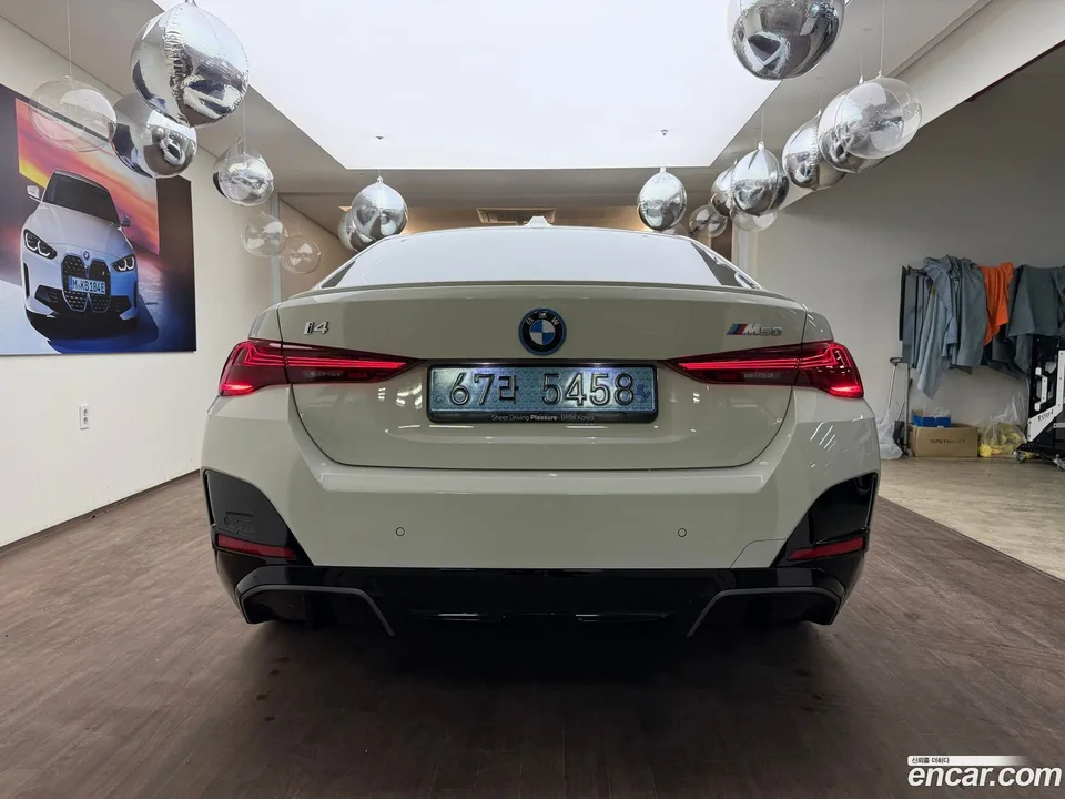 BMW i4 M50 2025 — миниатюра 2