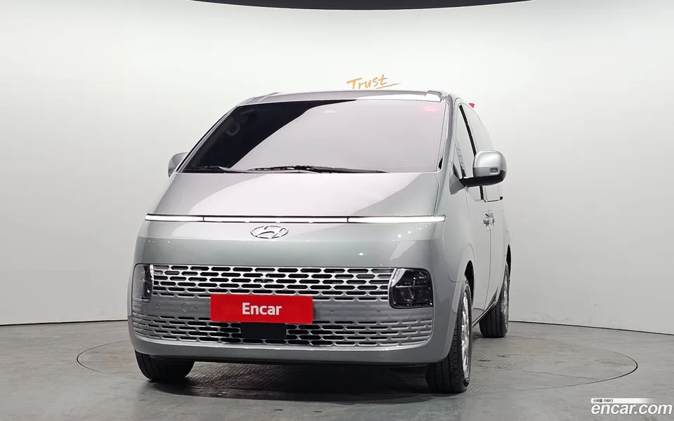Hyundai Staria 3 2023 — миниатюра 3