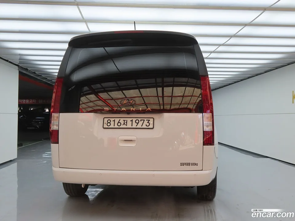 Hyundai Staria 5 2022 — миниатюра 3