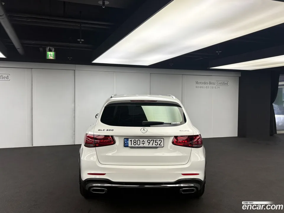 Mercedes-Benz GLC-Class GLC300 4MATIC 2022 — миниатюра 2
