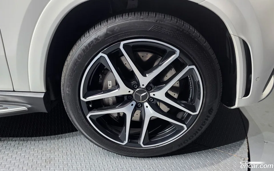 Mercedes-Benz GLE-Class AMG GLE53 4MATIC+ 2023 — миниатюра 5