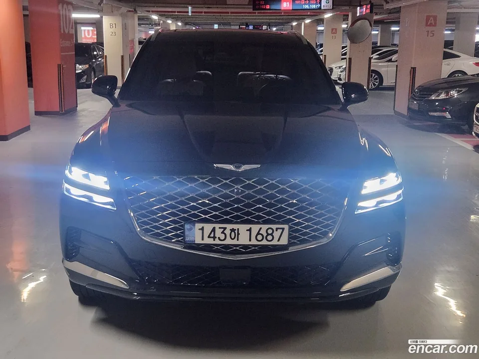 Genesis GV80 3.5T AWD 2022 — фото 1, купить с доставкой в Москву