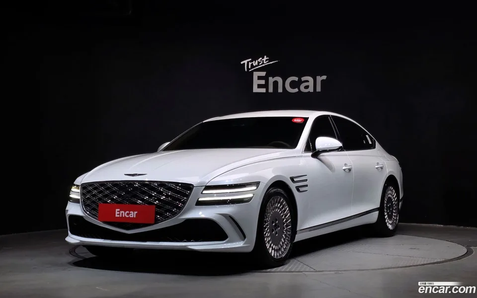 Genesis G80 2.5 AWD 2025 — фото 1, купить с доставкой в Москву