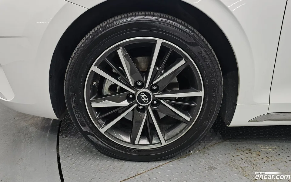 Hyundai Grandeur IG 3.0 LPi () 2022 — миниатюра 5