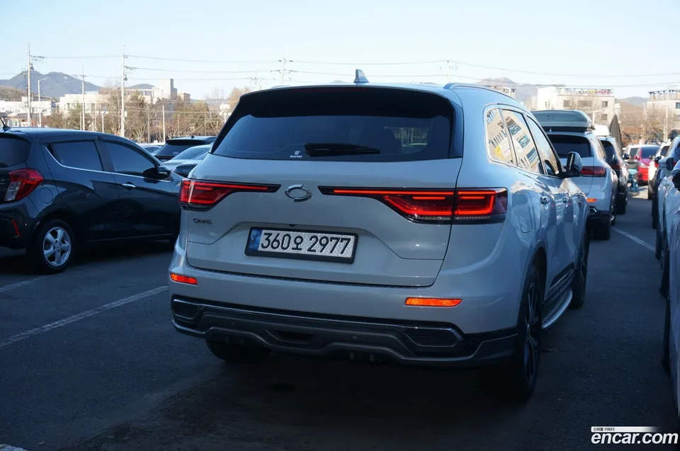 Renault Samsung QM6 2.0 LPe RE 2WD 2022 — миниатюра 4