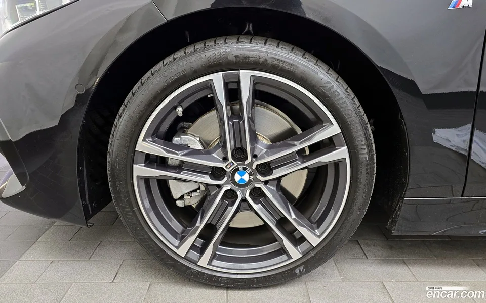 BMW 1 Series 120i M 2022 — thumbnail 5