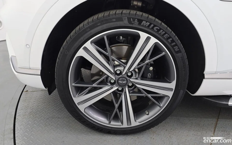 Genesis GV80 Coupe 2.5T AWD 2024 — миниатюра 2