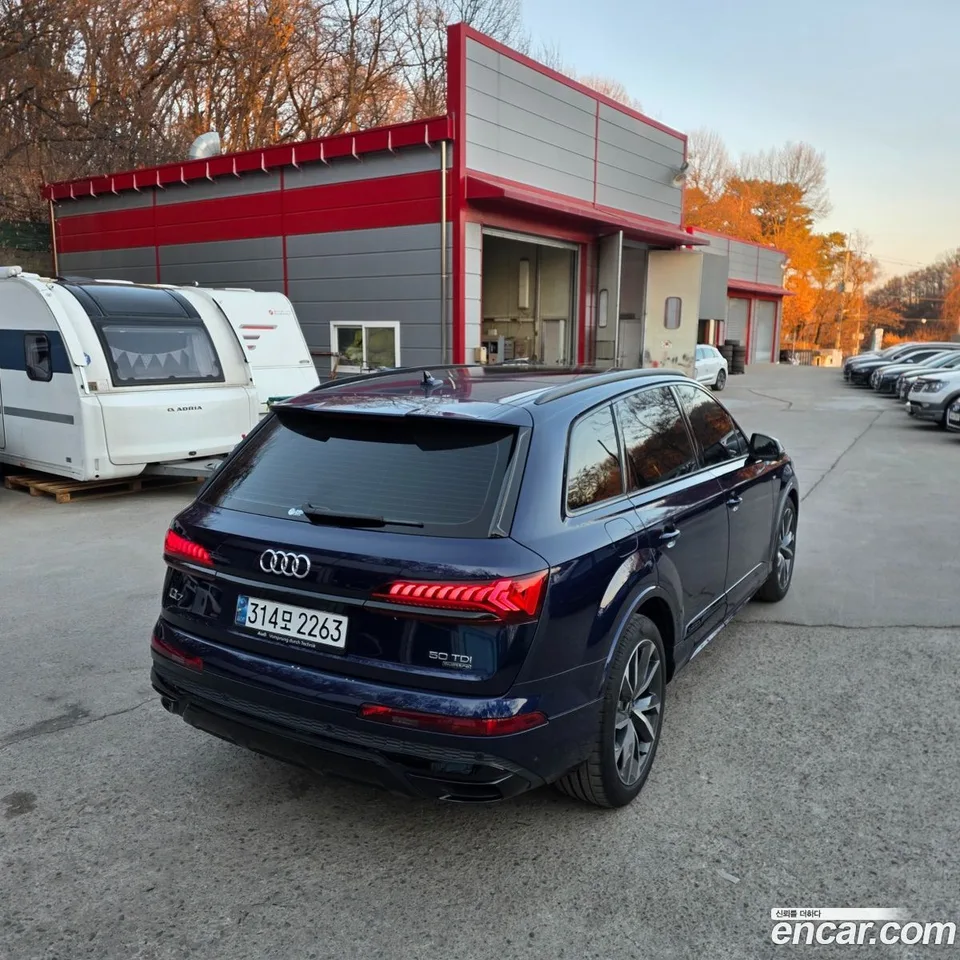 Audi Q7 (4M) 50 TDI 2023 — миниатюра 5