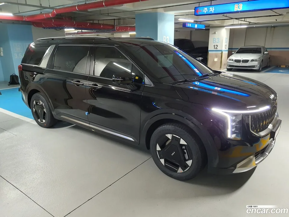 Kia Carnival HEV 9 2026 — миниатюра 3