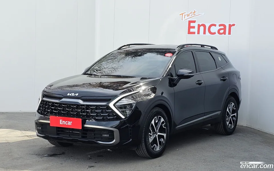 Kia Sportage Hybrid 2WD 2023 — фото 1, купить с доставкой в Москву