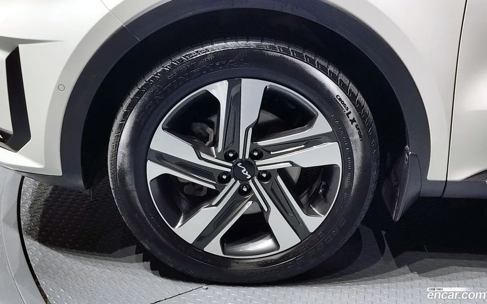 Kia Sorento HEV 1.6 2WD 2023 — миниатюра 2
