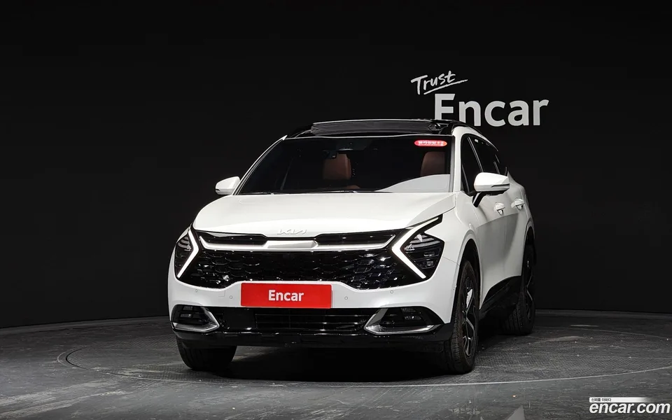 Kia Sportage Hybrid 2WD 2023 — миниатюра 3