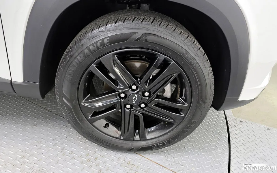Chevrolet Trax Crossover 1.2 ACTIV 2023 — миниатюра 5