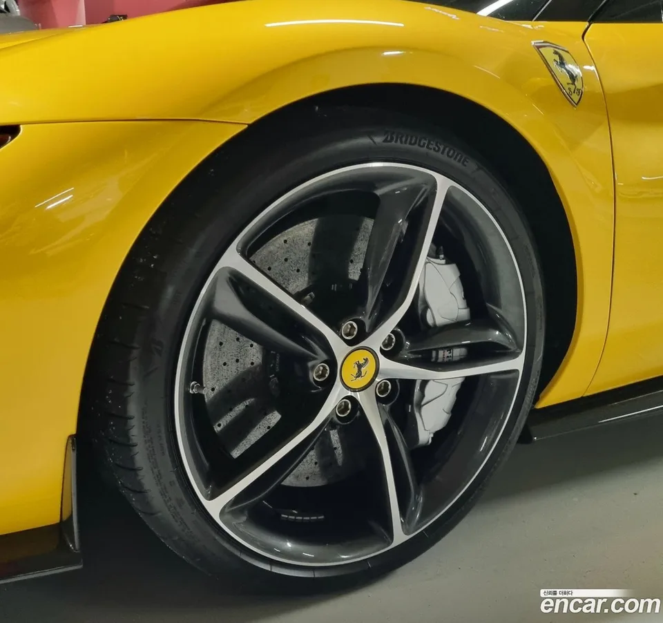 Ferrari 296 GTB 3.0 V6 2023 — миниатюра 2
