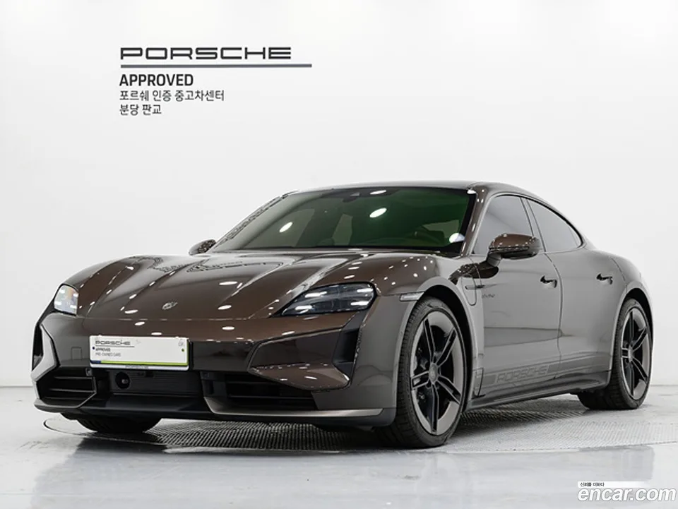 Porsche Taycan 2025 — photo 1, buy with delivery to Moscow