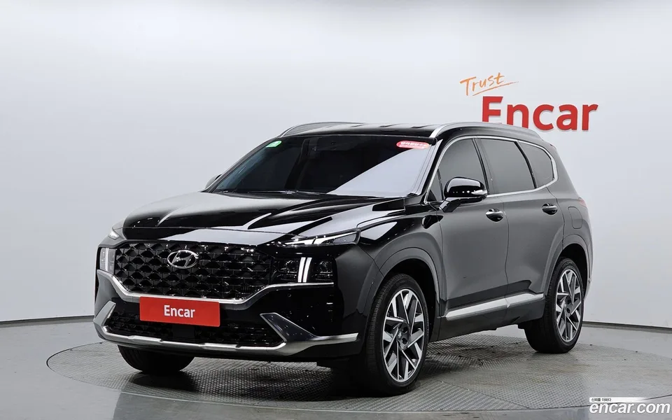 Hyundai SantaFe 2.5T 2WD 2023 — фото 1, купить с доставкой в Москву