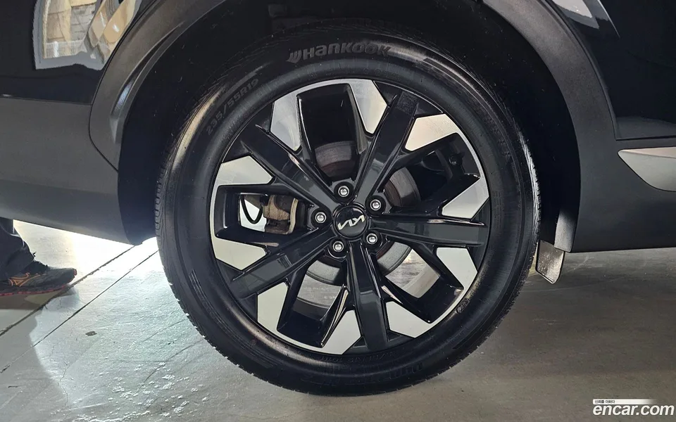 Kia Sportage 2.0 2WD 2023 — thumbnail 5