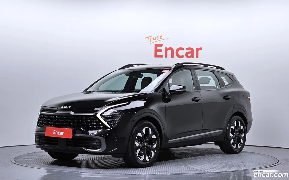 Kia Sportage 2.0 2WD 2023 — photo 1, buy with delivery to Moscow
