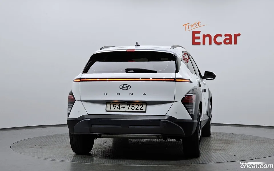 Hyundai Kona 1.6 2WD 2023 — миниатюра 4