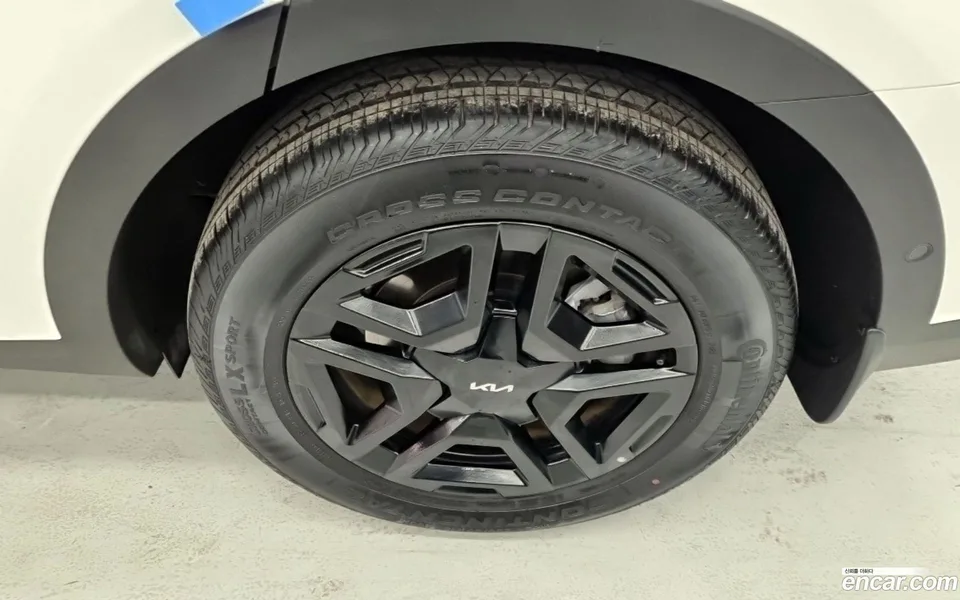 Kia Sorento HEV 1.6 2WD 2023 — миниатюра 2