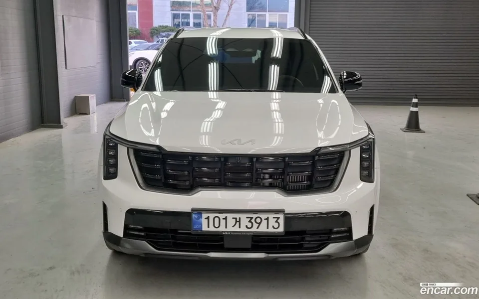Kia Sorento HEV 1.6 2WD 2023 — миниатюра 3