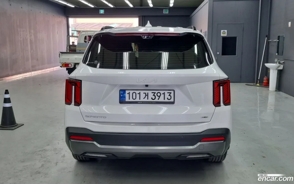 Kia Sorento HEV 1.6 2WD 2023 — миниатюра 4