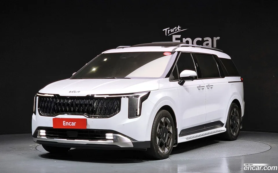 Kia Carnival 9 2024 — фото 1, купить с доставкой в Москву