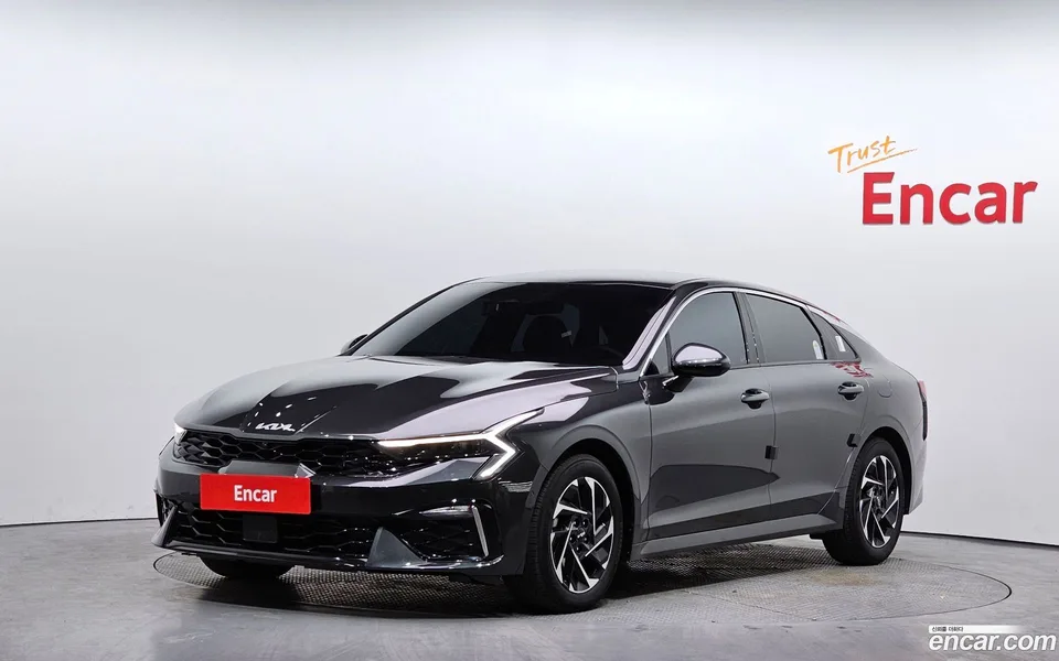 Kia K5 Hybrid 2024 — фото 1, купить с доставкой в Москву