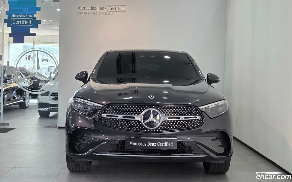 Mercedes-Benz GLC-Class GLC300 4MATIC 2023 — миниатюра 3
