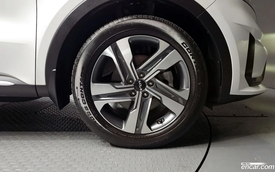 Kia Sorento HEV 1.6 2WD 2022 — миниатюра 5