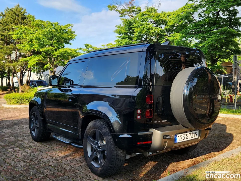 Land Rover Defender 90 D250 X- SE 2025 — миниатюра 4