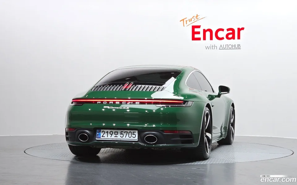 Porsche 911 (992) 4S 2024 — миниатюра 4