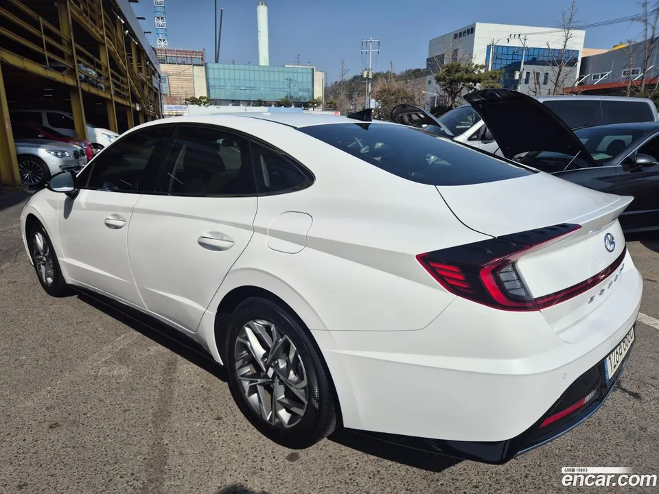 Hyundai Sonata 2.0 2022 — миниатюра 2