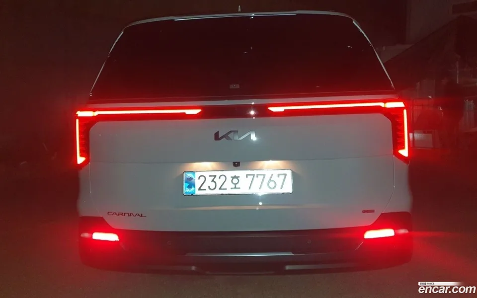 Kia Carnival HEV 9 X Line 2026 — миниатюра 4