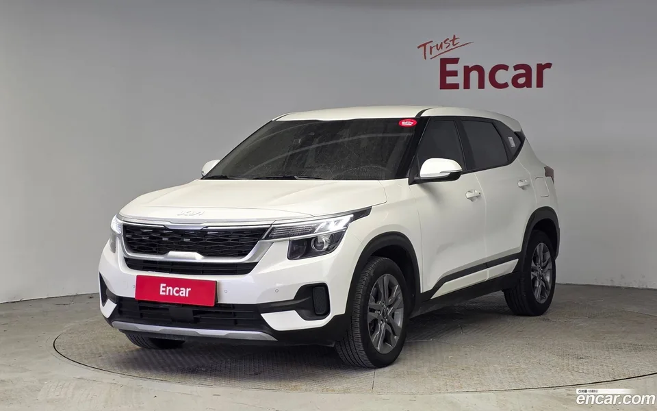 Kia Seltos 1.6 2WD 2022 — фото 1, купить с доставкой в Москву