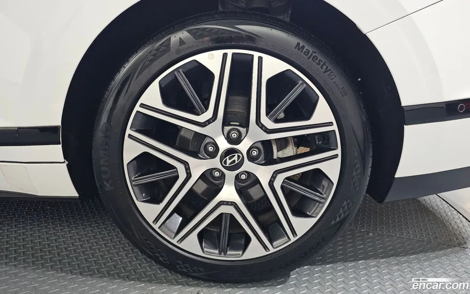 Hyundai Grandeur Hybrid 2024 — миниатюра 5
