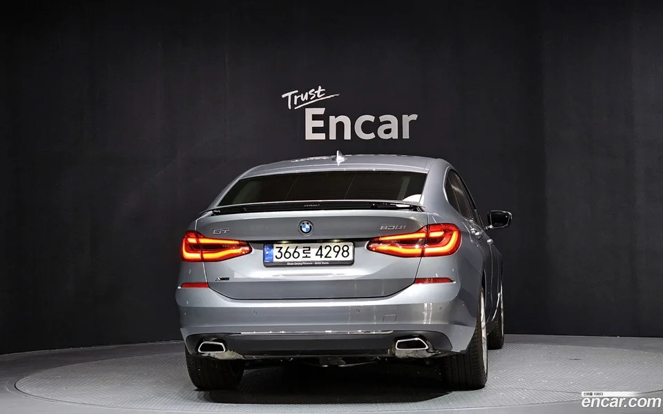 BMW 6 Series GT 630i xDrive 2023 — миниатюра 4